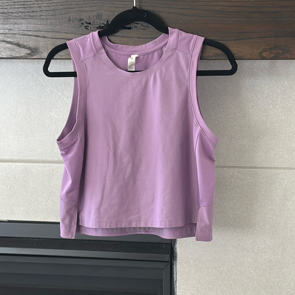 Lululemon top